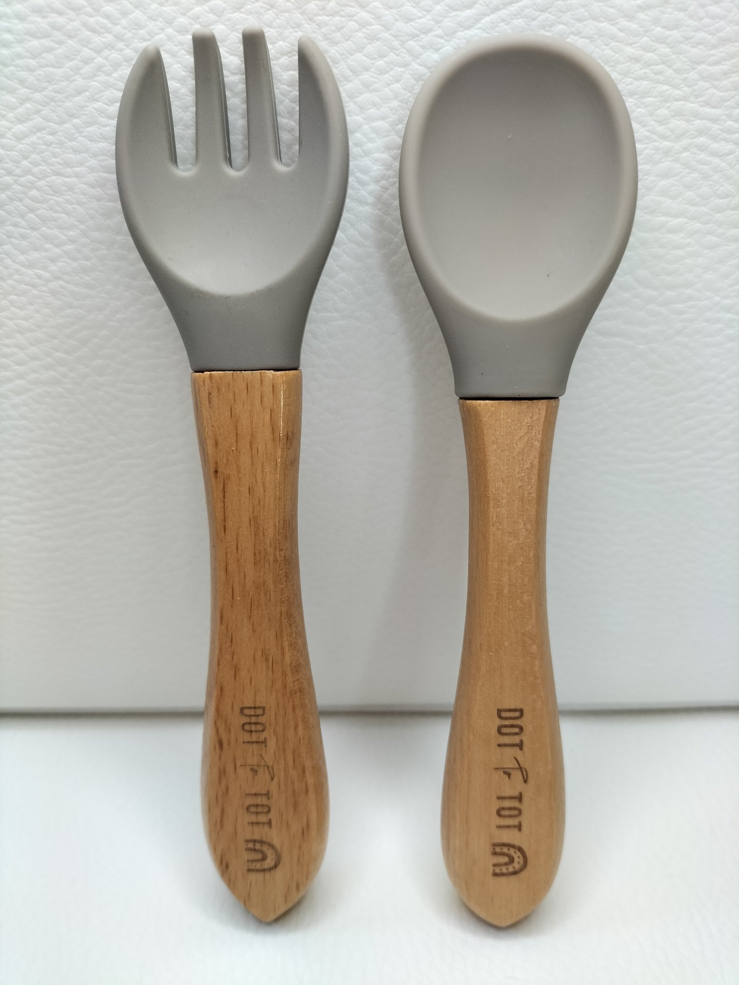 WOODEN HANDLE SILICONE FORK & SPOON SET