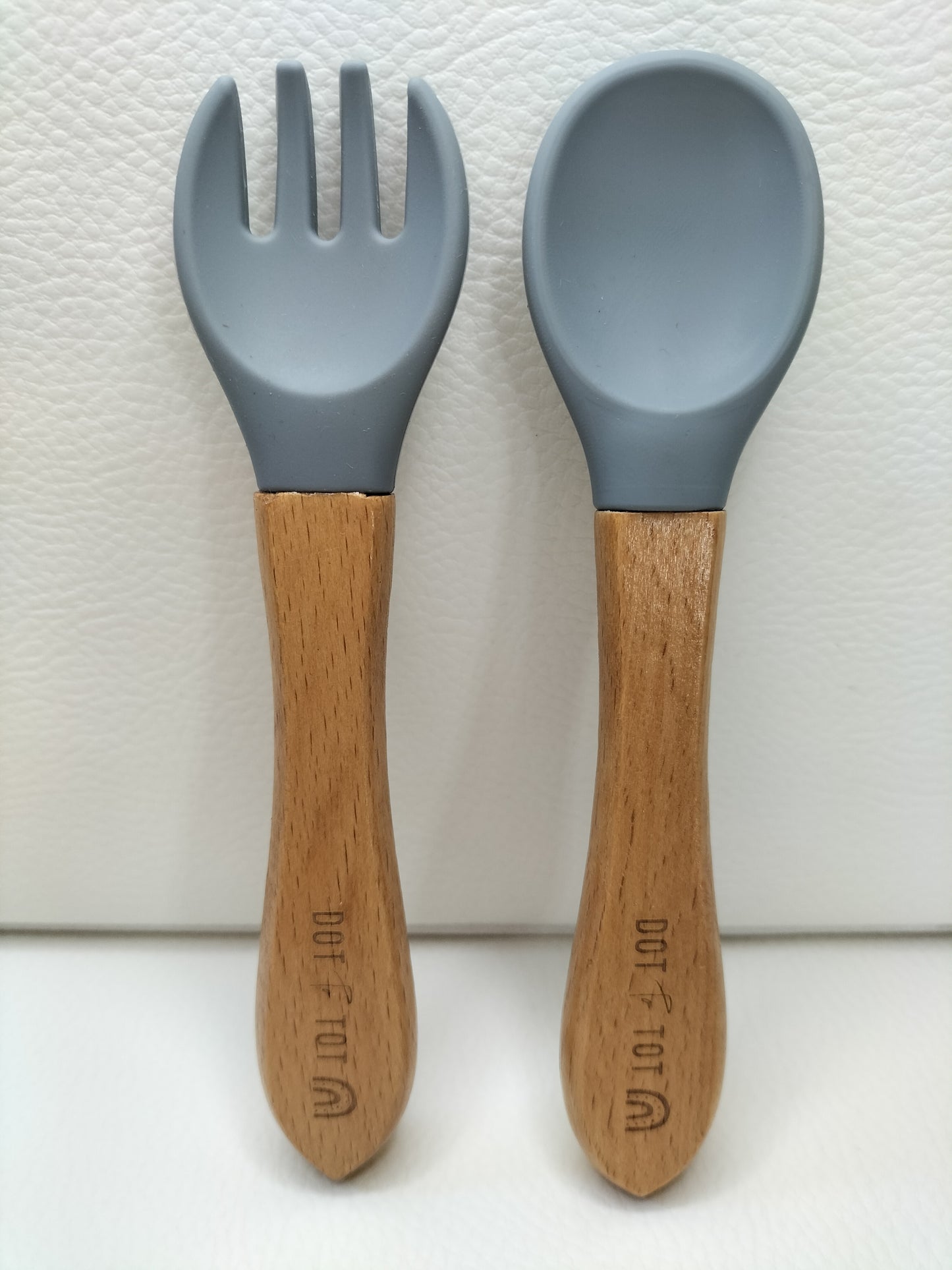 WOODEN HANDLE SILICONE FORK & SPOON SET